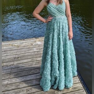 Say Yes to the Prom Mint Green 3D Floral Ball Gown Size 3/4 Junior Formal Dress